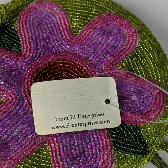 NWT C. Marie 5" Beaded Flower Round Purse - Picture 8 of 8